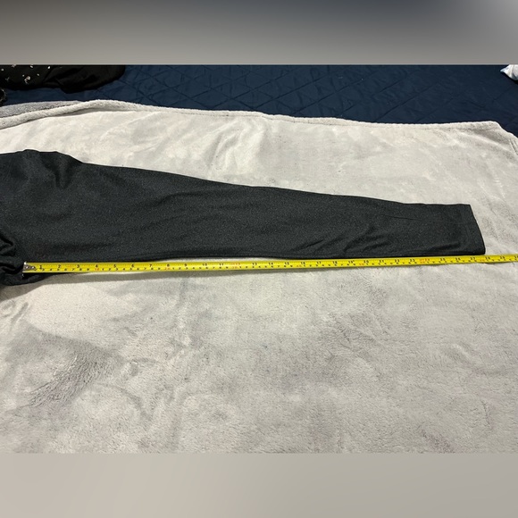 NWT Go Dry Old Navy dark gray heavier leggings. - Picture 5 of 13